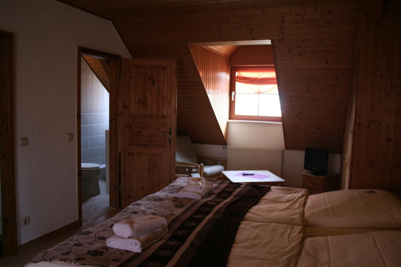 Landgasthof Hotel Rebe อัลไซย์ ภายนอก รูปภาพ